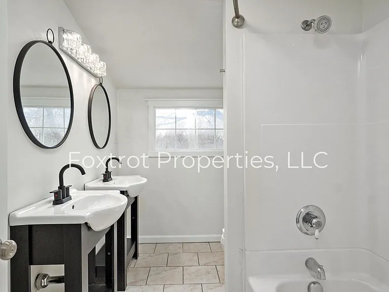 1609 E Cherry St — Photo 18