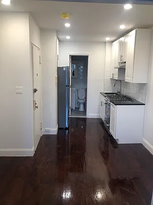 Rented by Compass | media 29