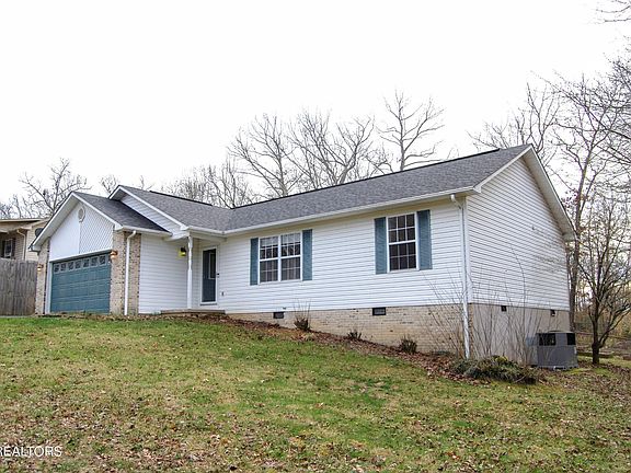 3rd image of 537 Camelia Dr