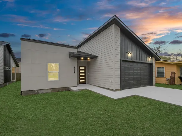 319 E Gulf St, Baytown, TX 77520