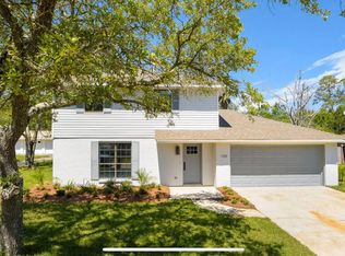 108 Espana Park Dr, Waveland, MS 39576