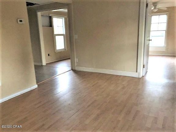 3rd image of 956 12th Ave