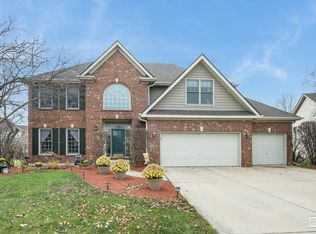 1245 Willowcrest Ct, Aurora, IL 60504