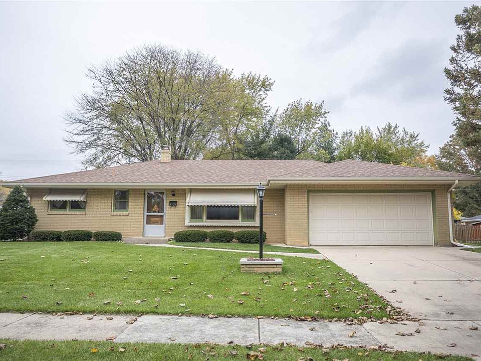 1st image of 4528 Longmeadow Ln