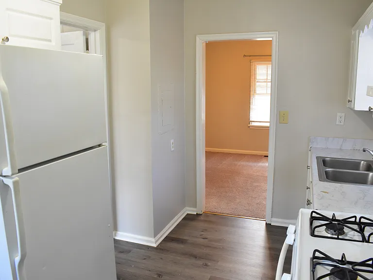 2774 Blount St — Photo 7