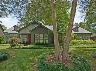 490 Berkeley Sq, Memphis, TN 38120