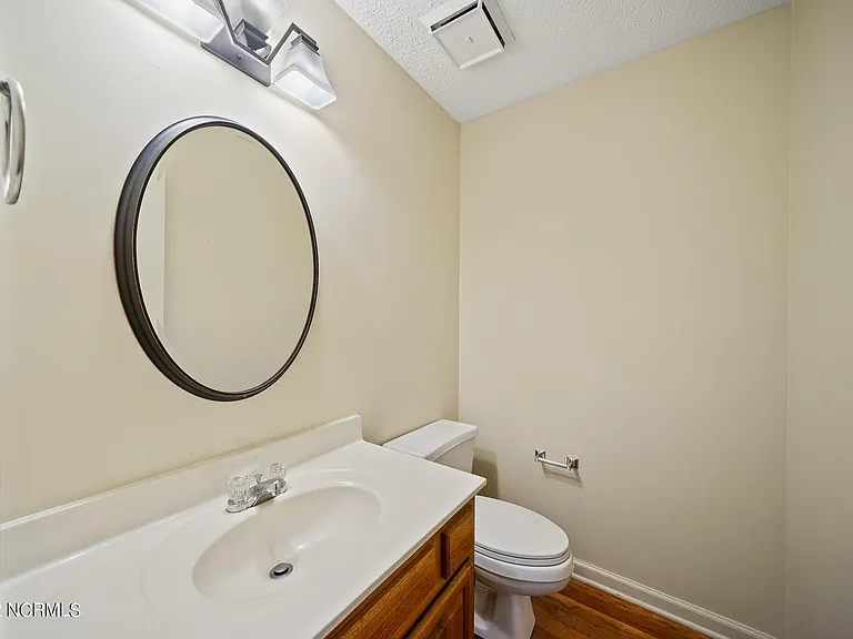 300 Clearfield Ln — Photo 15