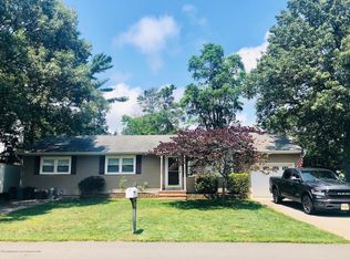 28 Cedar Dr, Lanoka Harbor, NJ