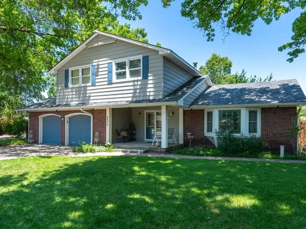 2879 N Edwards Ct, Wichita, KS 67204