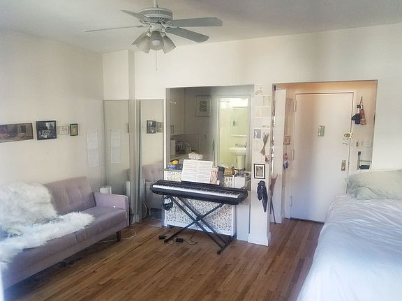4th image of 213 W 79th St APT 3B