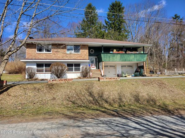 31 Ridge St, Browndale, PA 18421