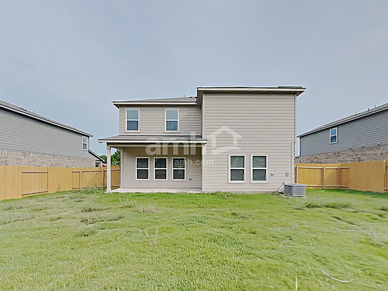 1138 Treeta Trl — Photo 17