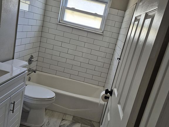 5th image of 1446 Joel Ln