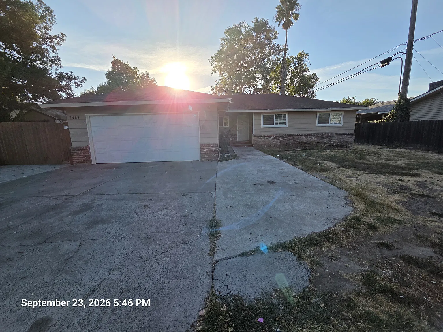 4 bed, 2.5 bath, 1962 sqft, $2,800 — Photo 2