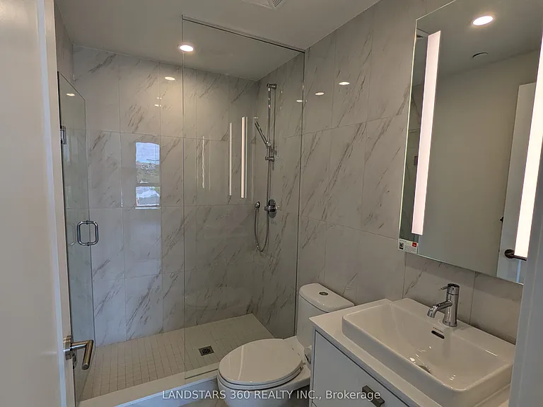 858 Dupont St #816 — Photo 15