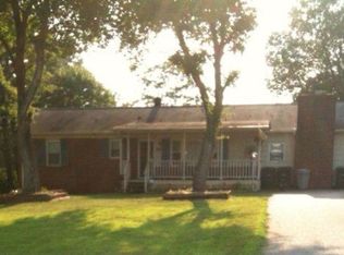 5033 Selena St, Winston Salem, NC 27106