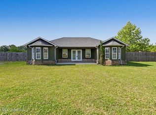 142 Pete Pitts Ln, Lucedale, MS 39452