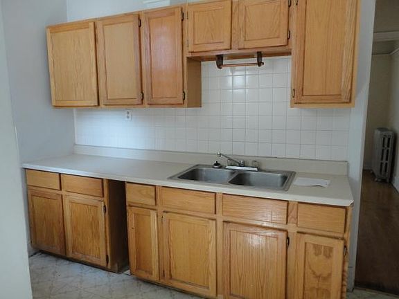 5th image of 5045 N Damen Ave APT 2W
