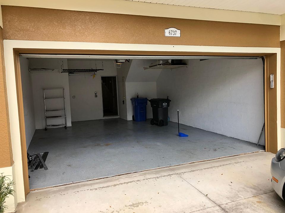 1st image of 6737 Breezy Palm Dr