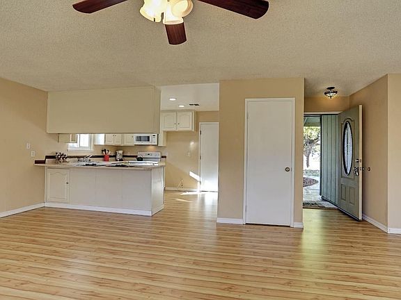 4th image of 6612 Kaestner Ct