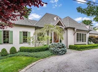 2737 Walsh Rd, Cincinnati, OH 45208