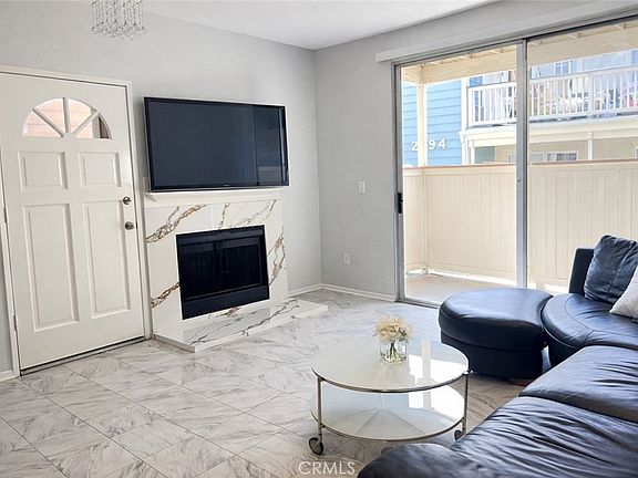 4th image of 2456 Pleasant Way Unit A