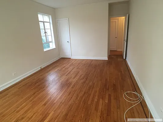 Rented by Sovereign Associates | media 12