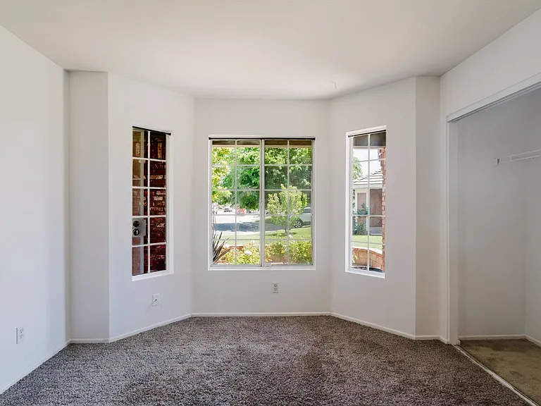 37347 Waterman Ave — Photo 8