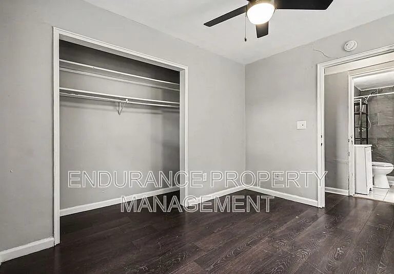1932 Truitt Ave #2 — Photo 10