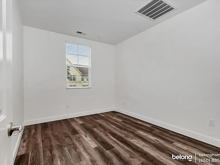 5832 Crespi Way — Photo 16