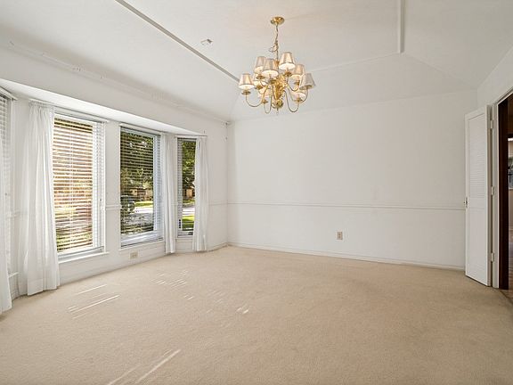 5th image of 314 Stonebridge Dr