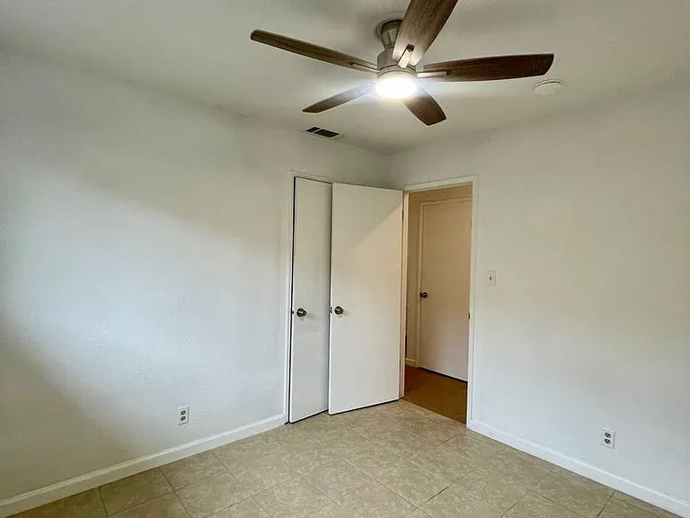 505 East Ave — Photo 16