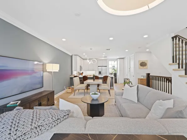 1050 E Heritage Club Circle, Delray Beach, FL 33483