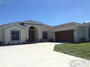 2613 SW 7th Pl, Cape Coral, FL 33914