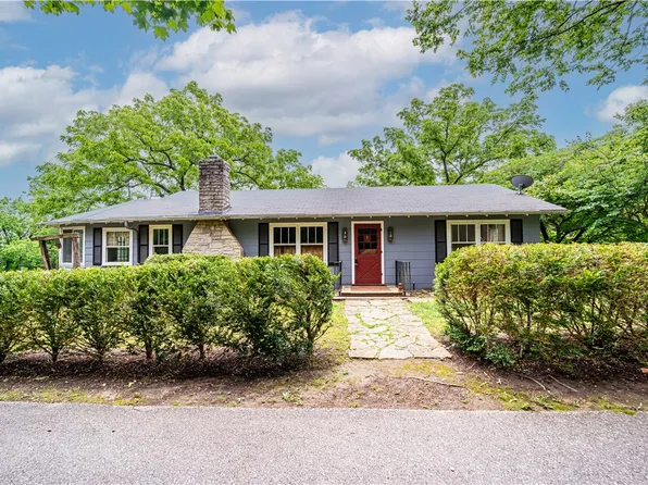 21 Clay St, Eureka Springs, AR 72632