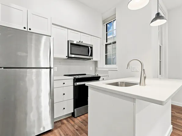 1525 Green St #2FF, Philadelphia, PA 19130