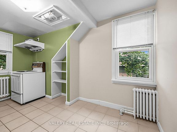 3rd image of 8 33rd St #4