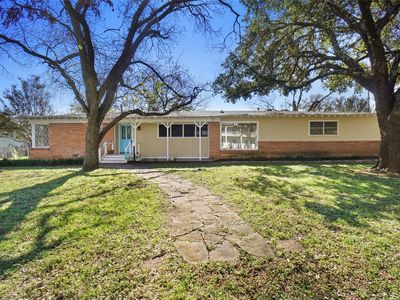 221 W 5th St, Weatherford, TX, 76086