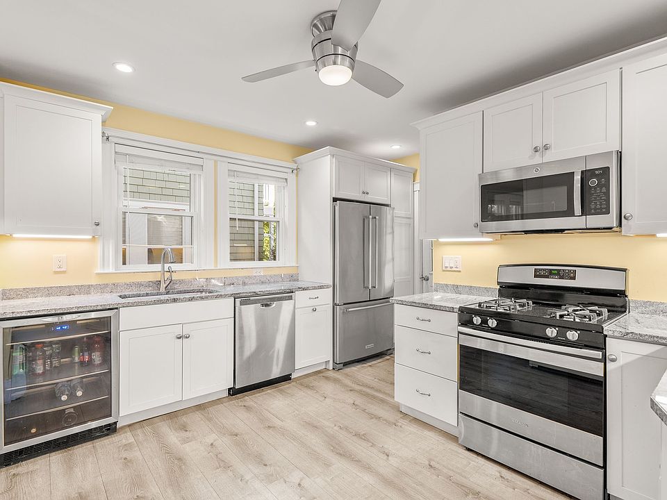 1st image of 14 Marine Rd #1