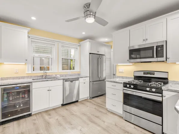 14 Marine Rd #1, Boston, MA 02127