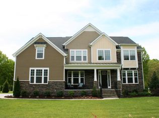 100 Amanda Dr, Matthews, NC 28104