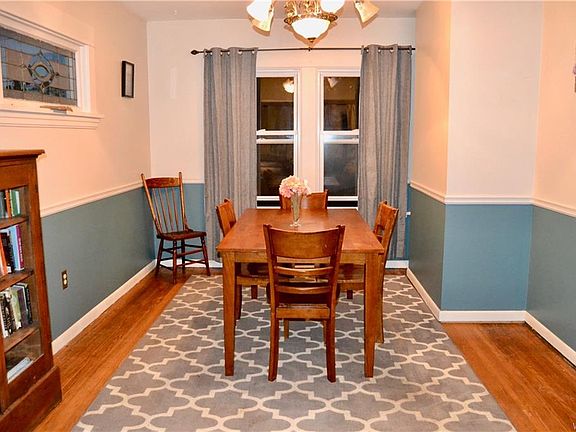 5th image of 28 E Hazeltine Ave