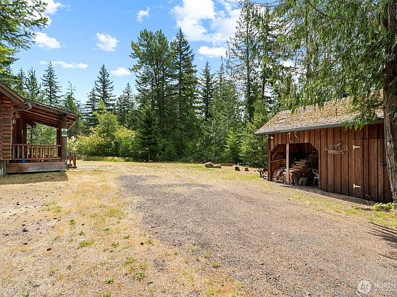 4th image of 181 Lodgepole Lane