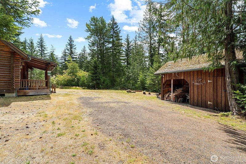 5th image of 181 Lodgepole Lane