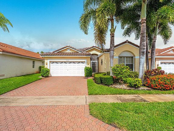 4th image of 9527 Honeybell Cir
