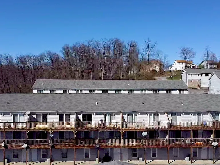 Pinnacle Heights Apartments — Photo 60