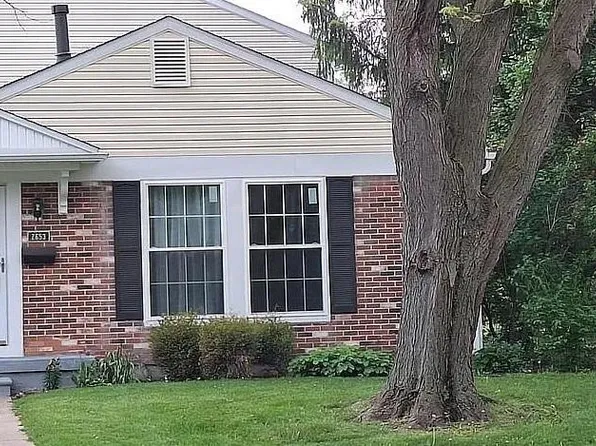 2653 Fenwick Ct, Ann Arbor, MI 48104