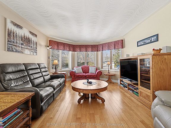 3rd image of 579 Kelly Jordan Rd