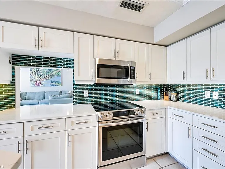 4530 Gulf Shore Blvd N #2-122 — Photo 8