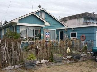 770 Broadway Ave, Winchester Bay, OR 97467